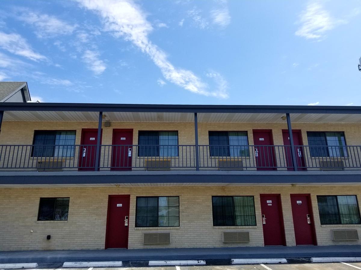 Executive Inn פסדינה מראה חיצוני תמונה
