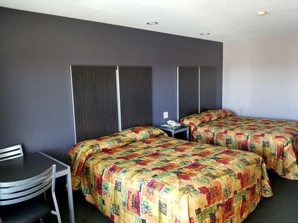 Executive Inn פסדינה מראה חיצוני תמונה