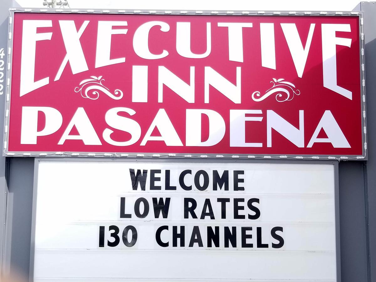 Executive Inn פסדינה מראה חיצוני תמונה