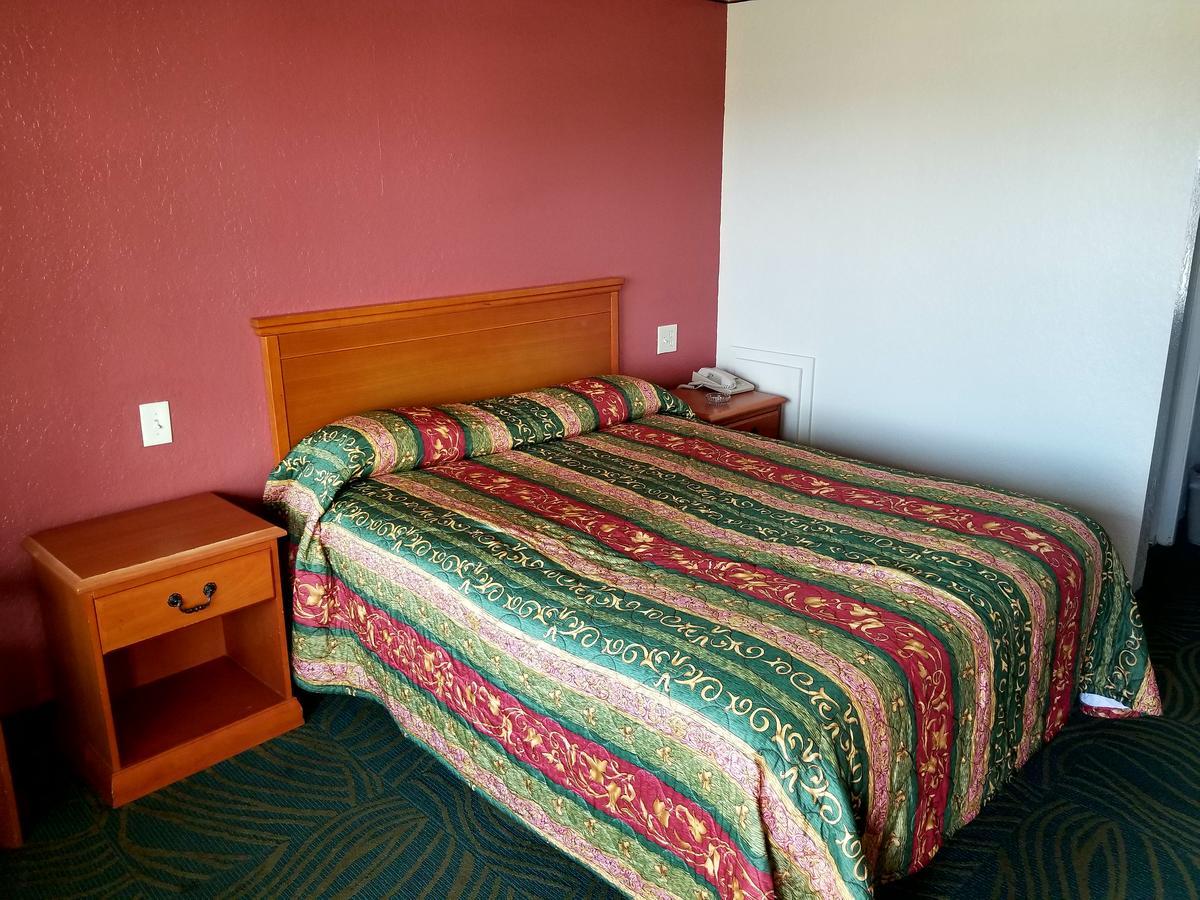 Executive Inn פסדינה מראה חיצוני תמונה
