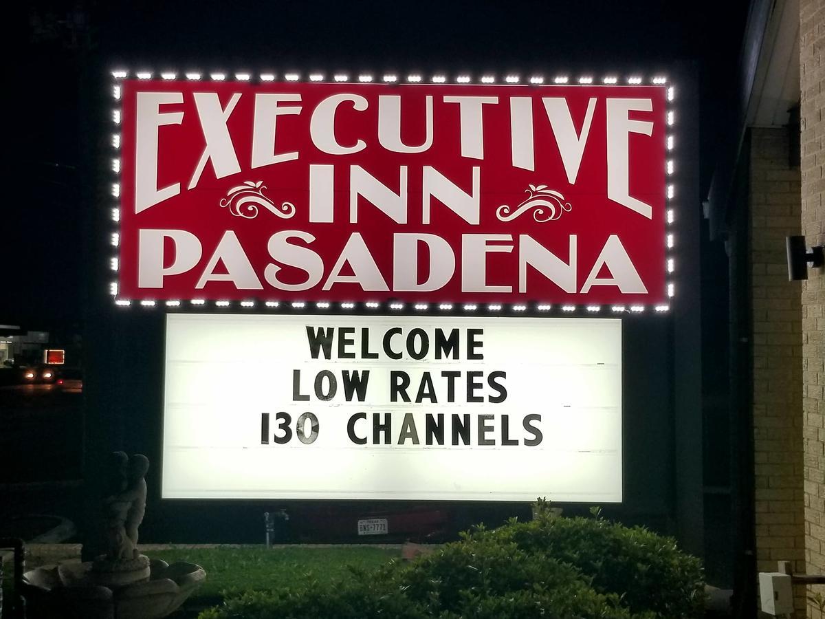 Executive Inn פסדינה מראה חיצוני תמונה